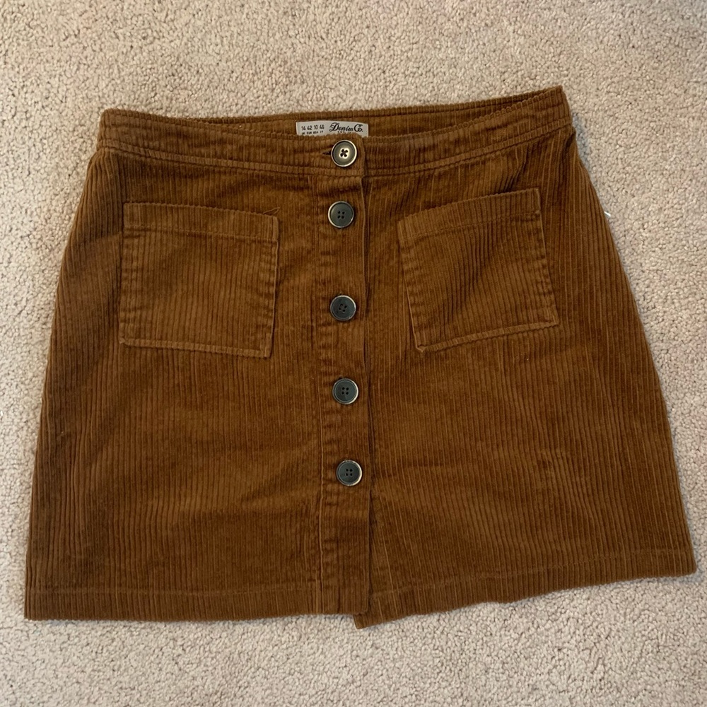 Brown corduroy button skirt with pockets size 10